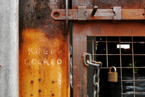 MRD-keep-locked-sign-2015-EM