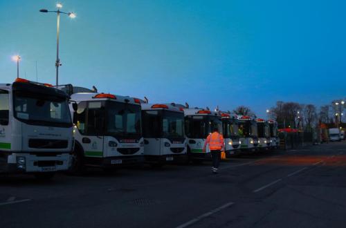 MRD-early-morning-vehicles-with-lights-and-high-vis-2015-EM